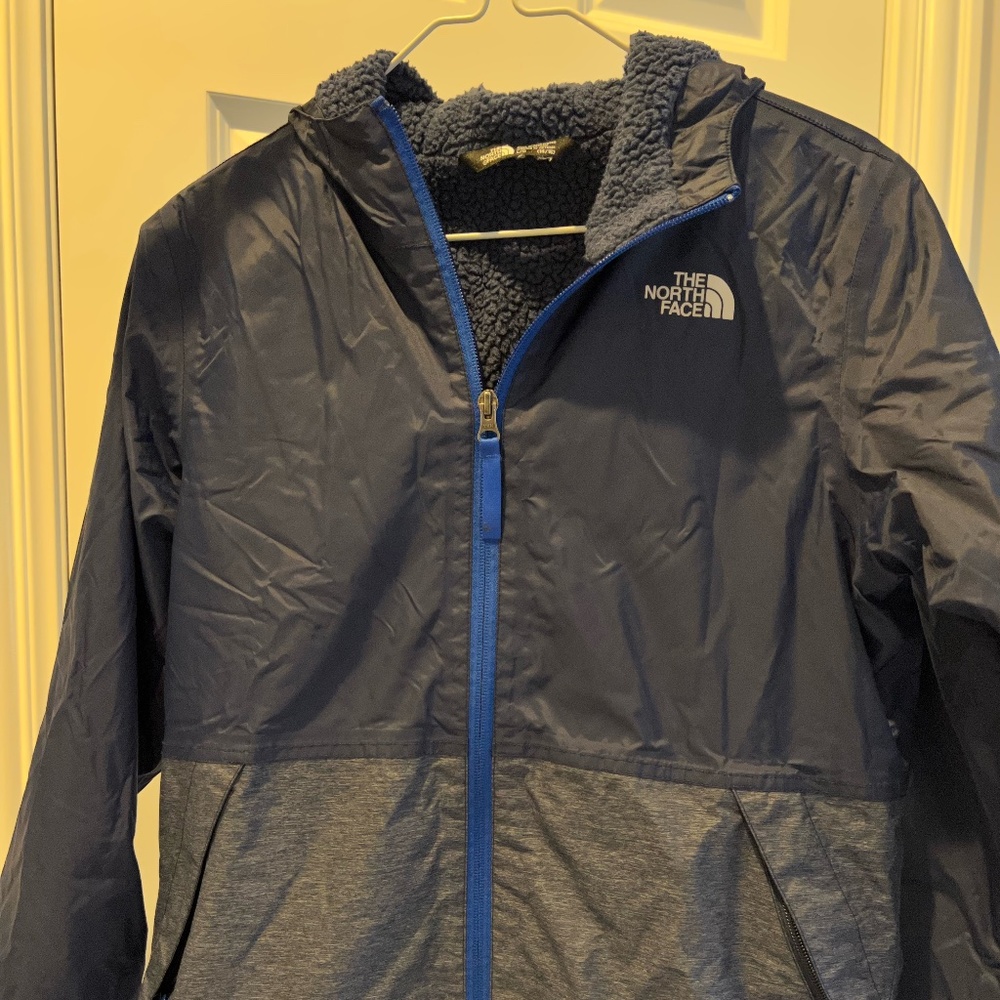 Lightweight North Face Boys Blue Fleece lined jacket (size lg (14/16)
